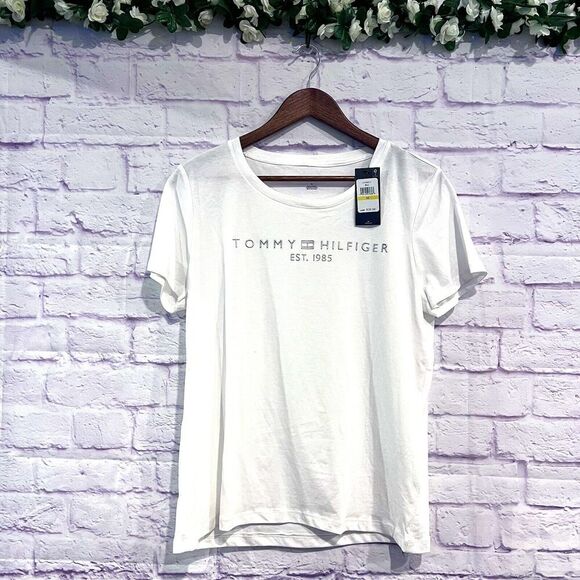 Tommy Hilfiger Tops - Tommy Hilfiger Size Medium Shirt White Casual Logo Cotton Short Sleeve T-Shirt